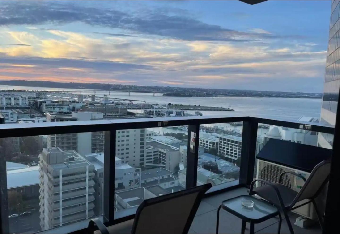 Апартаменти Magnificent Skytower, Sea, Habour View In Cbd Окленд Екстер'єр фото