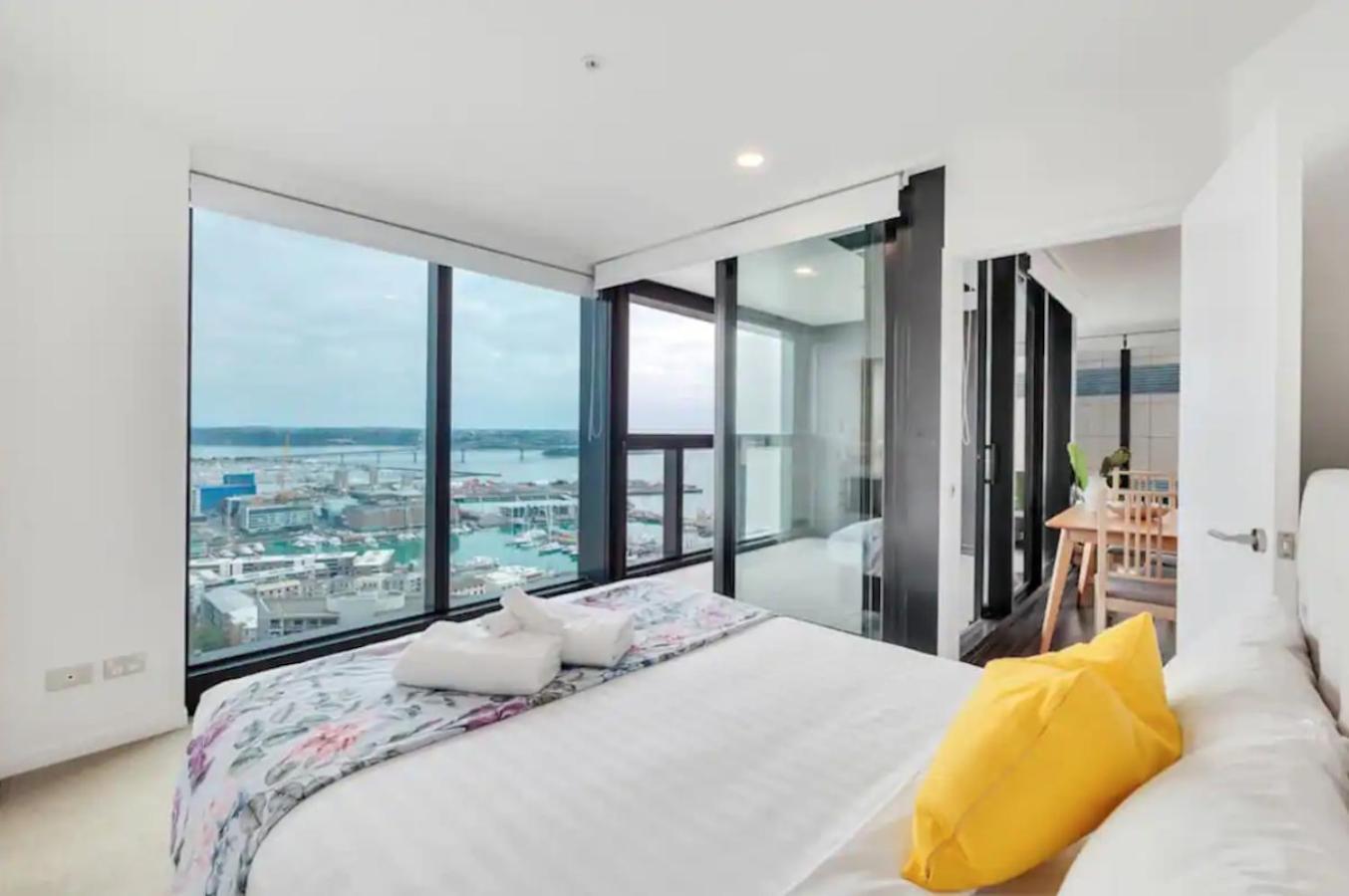 Апартаменти Magnificent Skytower, Sea, Habour View In Cbd Окленд Екстер'єр фото